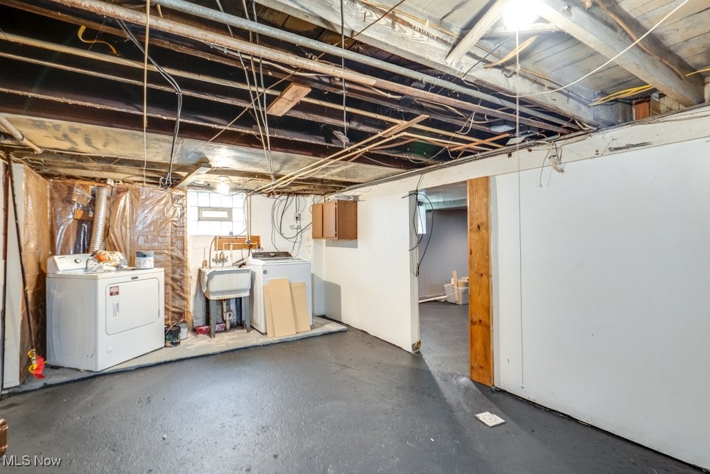 468 Delmar Avenue Akron OH 44310