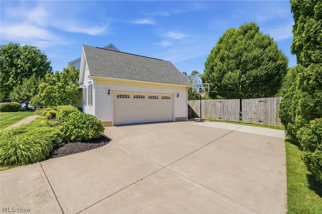 702 Heron Drive Huron OH 44839