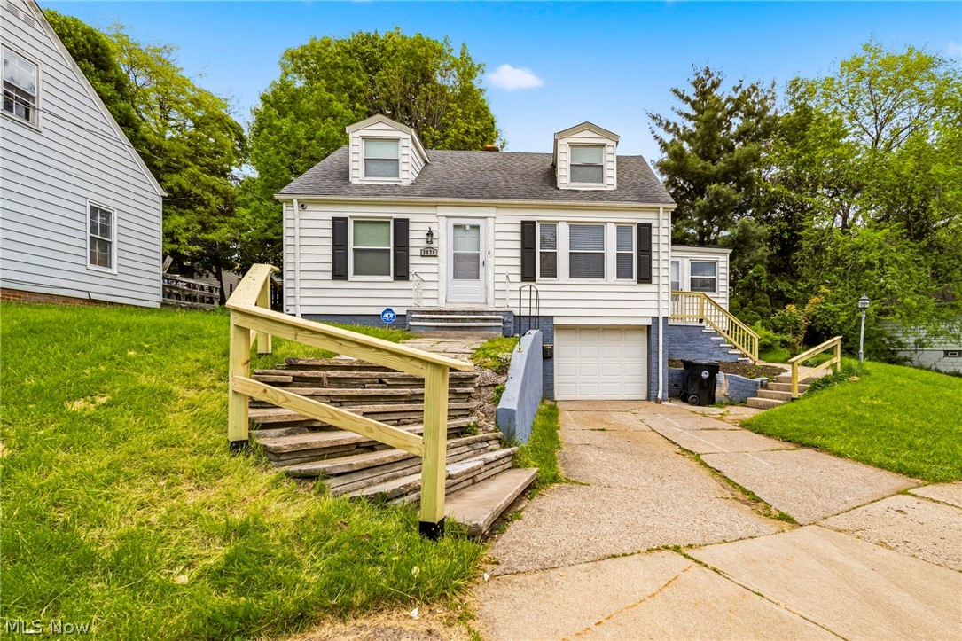 3579 Lloyd Road Cleveland OH 44111