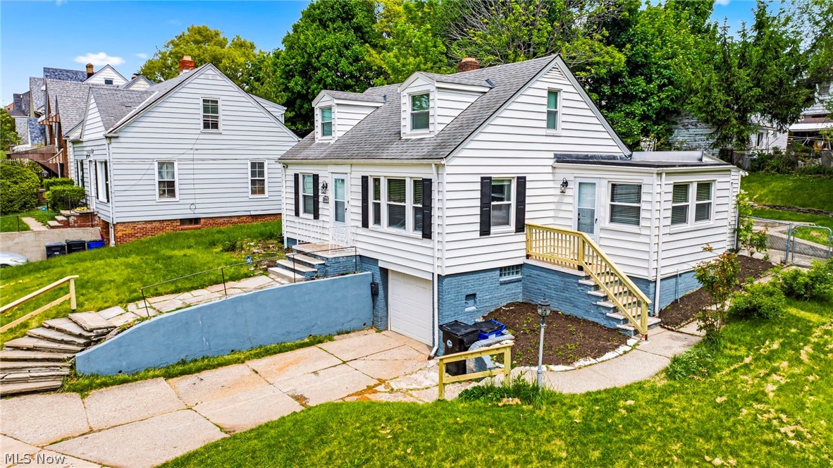 3579 Lloyd Road Cleveland OH 44111