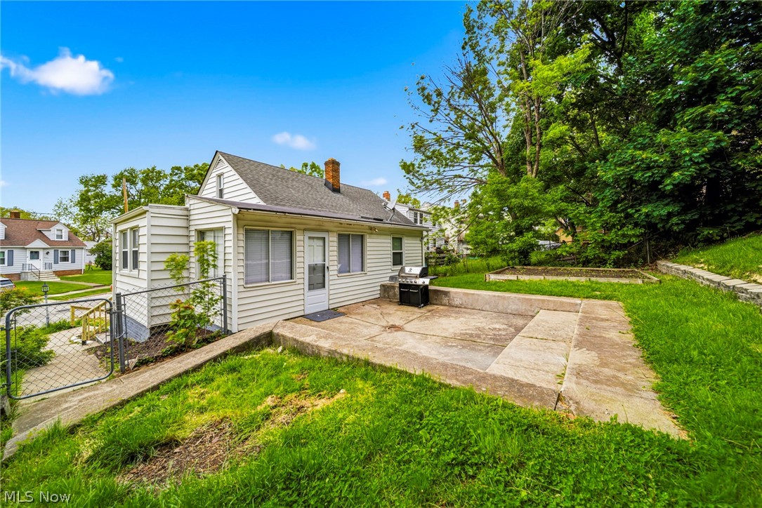 3579 Lloyd Road Cleveland OH 44111