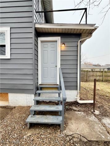 2010 18th Street NE Canton OH 44705