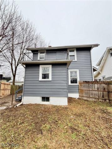 2010 18th Street NE Canton OH 44705