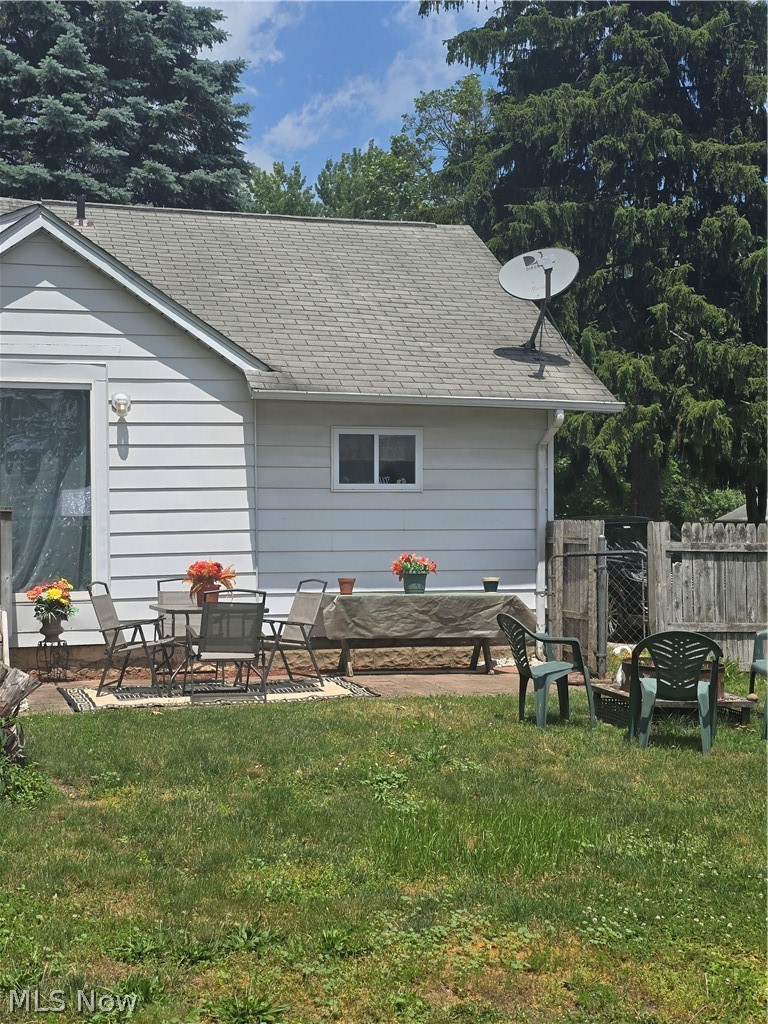 594 Gardendale Avenue Akron OH 44310