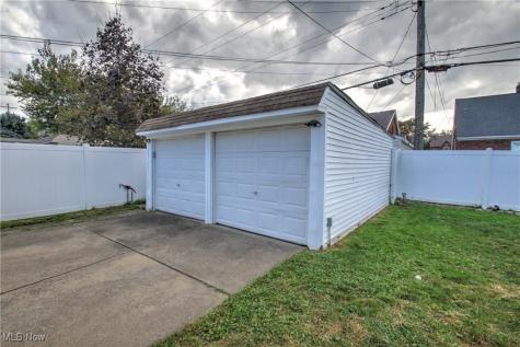 3334 W 155th Street Cleveland OH 44111