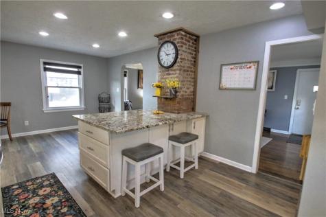 3334 W 155th Street Cleveland OH 44111