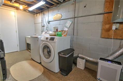 3334 W 155th Street Cleveland OH 44111