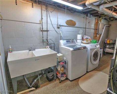 3334 W 155th Street Cleveland OH 44111