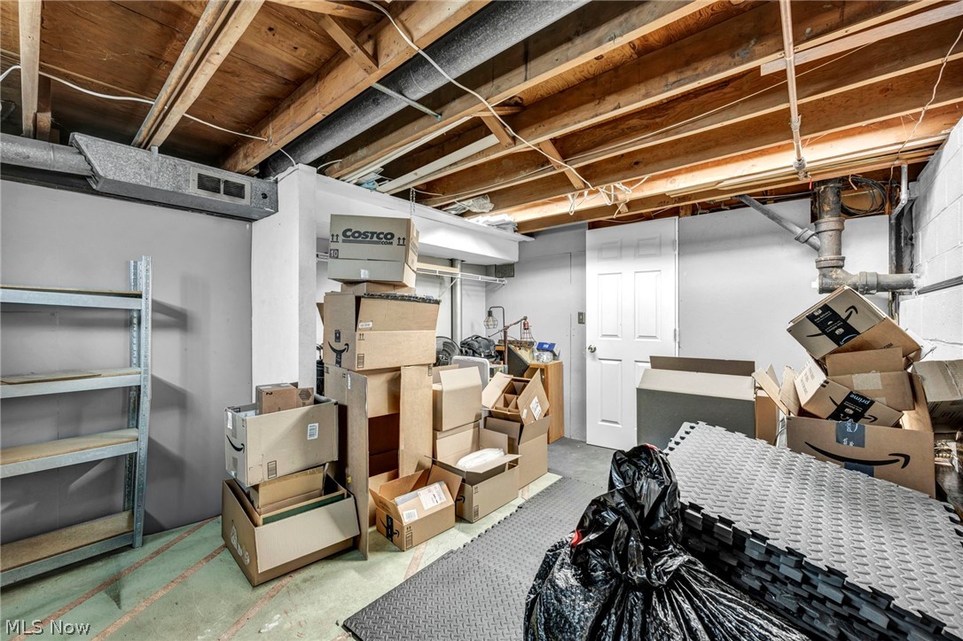 3732 W 232nd Street North Olmsted OH 44070