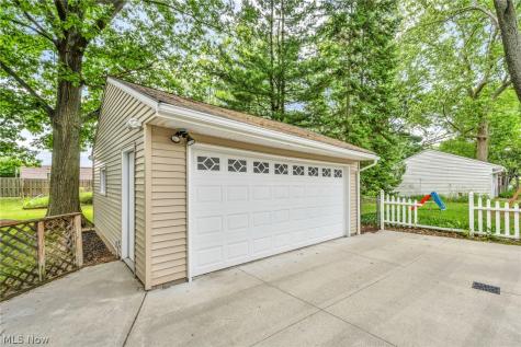 3732 W 232nd Street North Olmsted OH 44070
