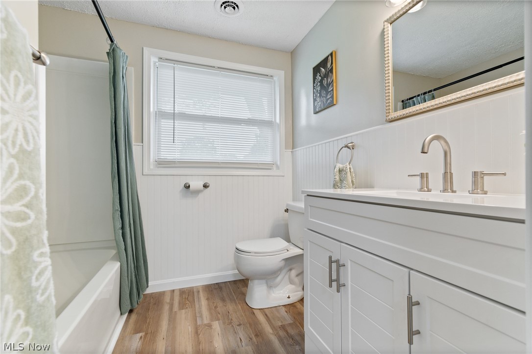 7660 Lakefield Street Louisville OH 44641