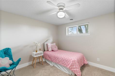 7660 Lakefield Street Louisville OH 44641