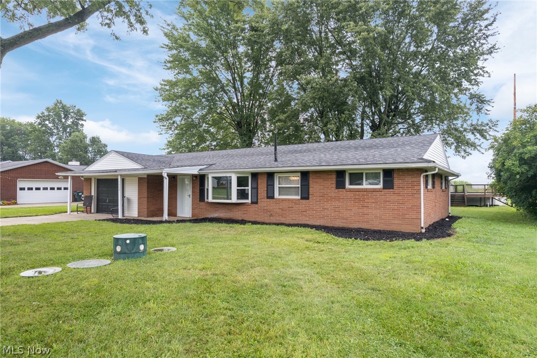 7660 Lakefield Street Louisville OH 44641