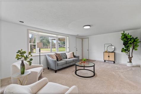 7660 Lakefield Street Louisville OH 44641
