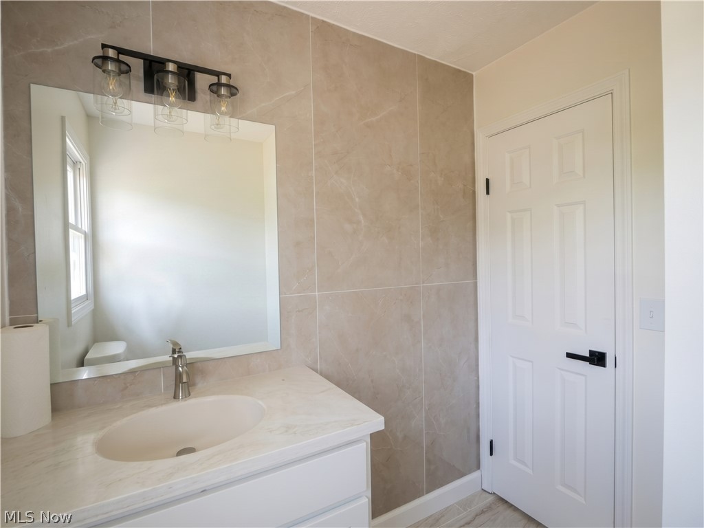 5196 Dickens Drive Richmond Heights OH 44143