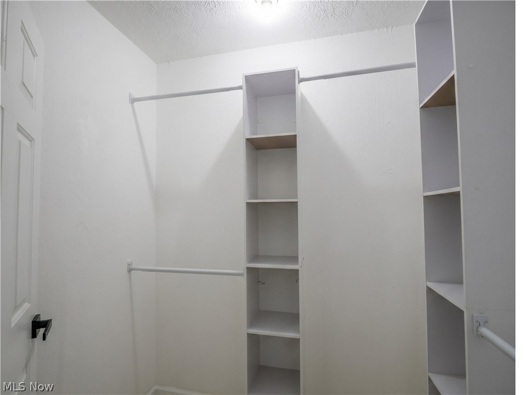 5196 Dickens Drive Richmond Heights OH 44143