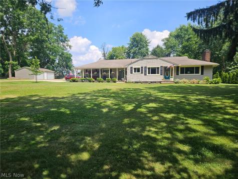 391 S Munroe Road Tallmadge OH 44278