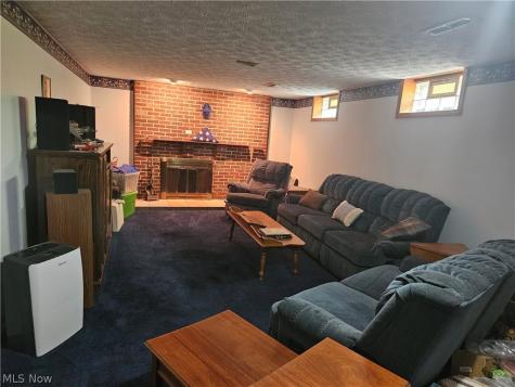 391 S Munroe Road Tallmadge OH 44278
