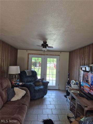391 S Munroe Road Tallmadge OH 44278