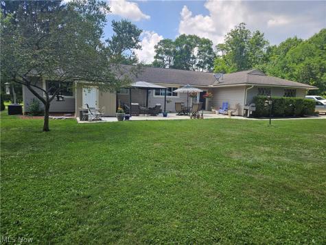 391 S Munroe Road Tallmadge OH 44278