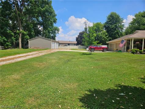 391 S Munroe Road Tallmadge OH 44278