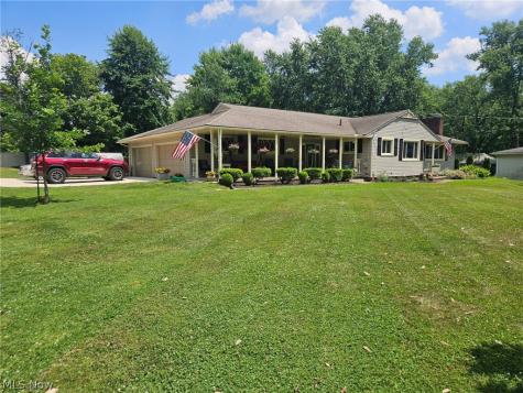 391 S Munroe Road Tallmadge OH 44278