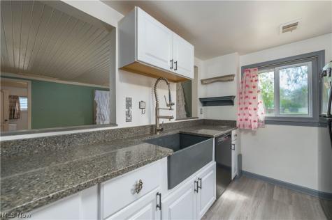 258 Vineyard Road Avon Lake OH 44012