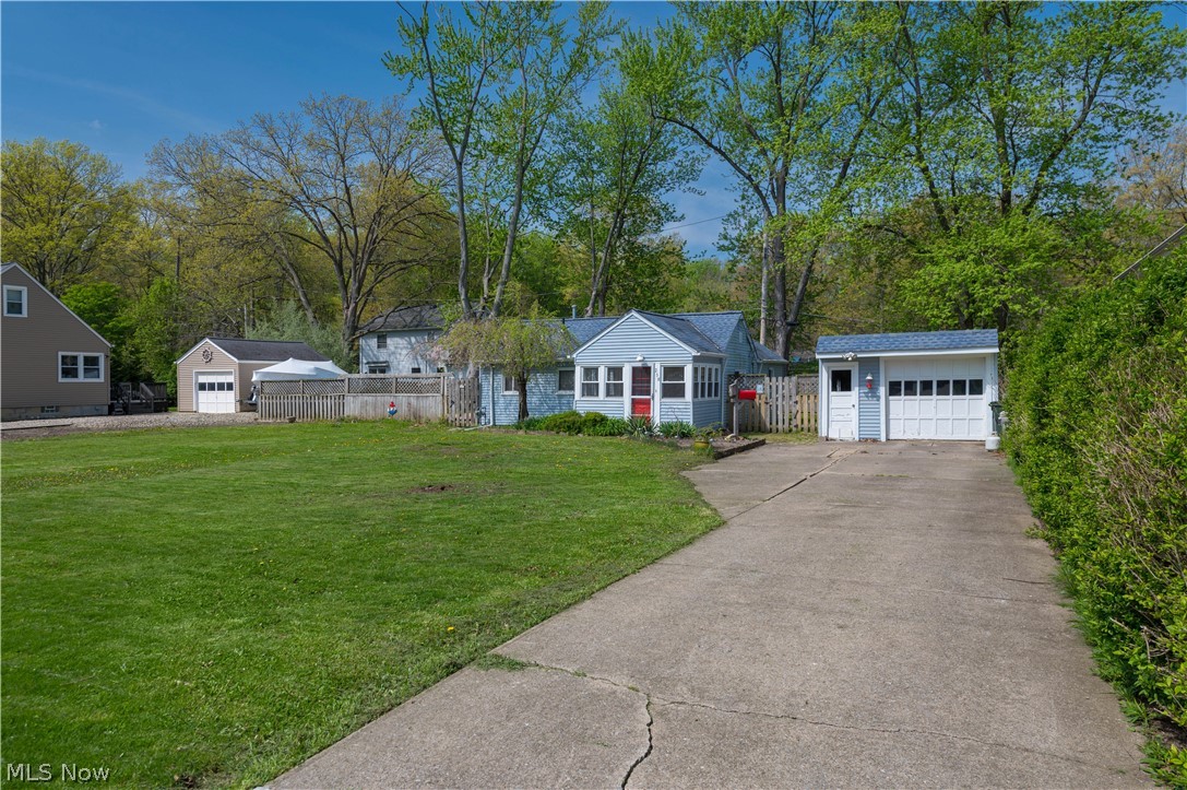 258 Vineyard Road Avon Lake OH 44012