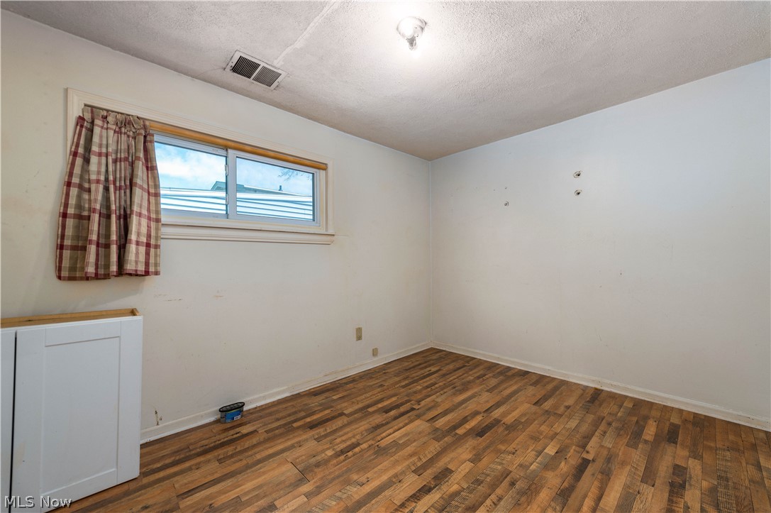 258 Vineyard Road Avon Lake OH 44012