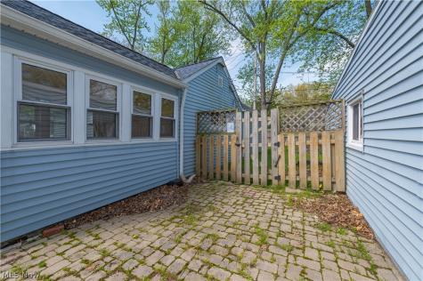 258 Vineyard Road Avon Lake OH 44012