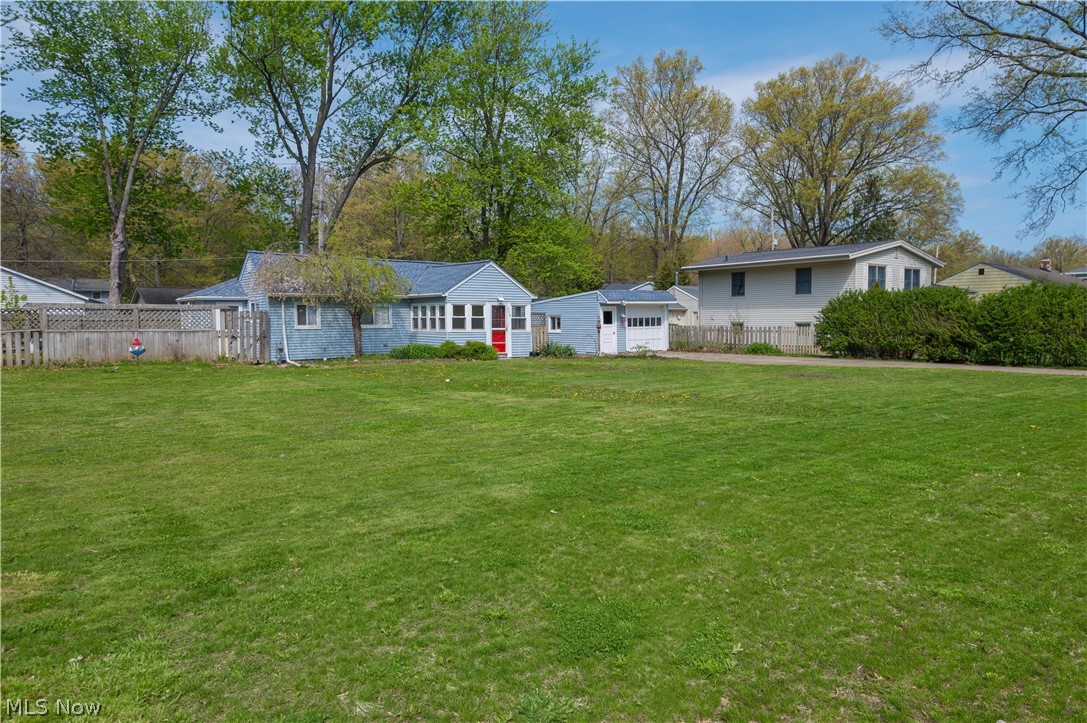 258 Vineyard Road Avon Lake OH 44012