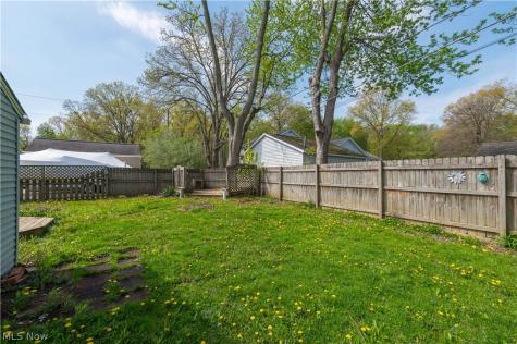 258 Vineyard Road Avon Lake OH 44012