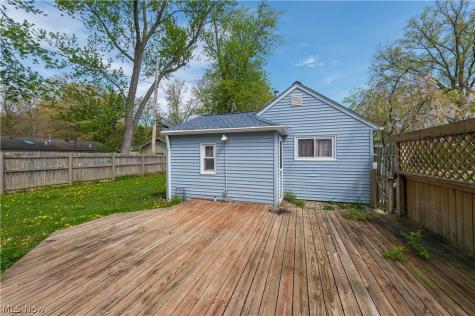 258 Vineyard Road Avon Lake OH 44012