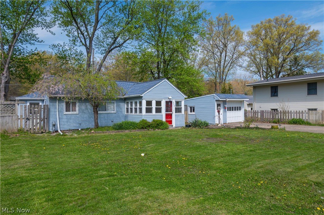 258 Vineyard Road Avon Lake OH 44012