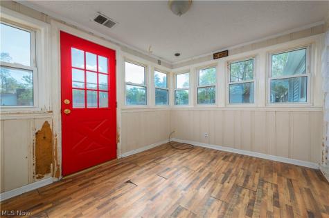258 Vineyard Road Avon Lake OH 44012