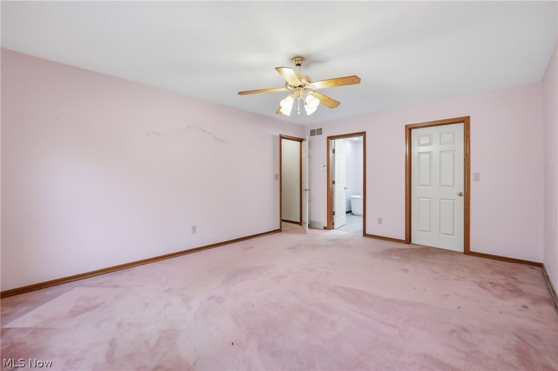 1178 Logan Woods Drive Hubbard OH 44425