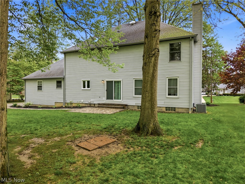 1178 Logan Woods Drive Hubbard OH 44425
