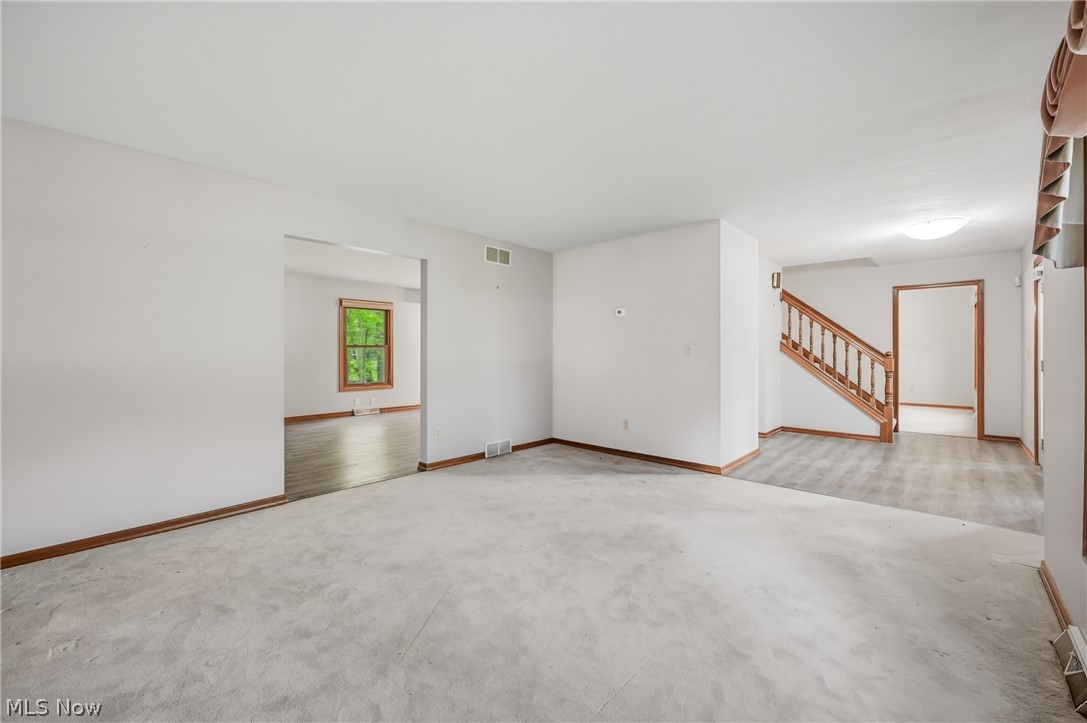 1178 Logan Woods Drive Hubbard OH 44425