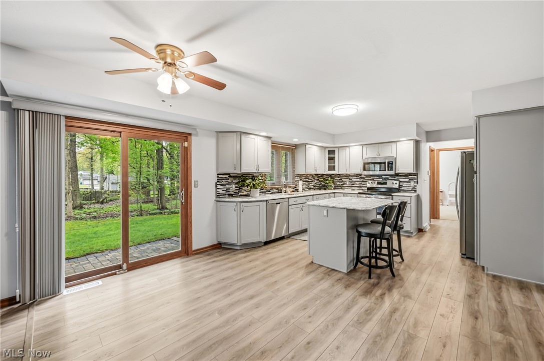 1178 Logan Woods Drive Hubbard OH 44425