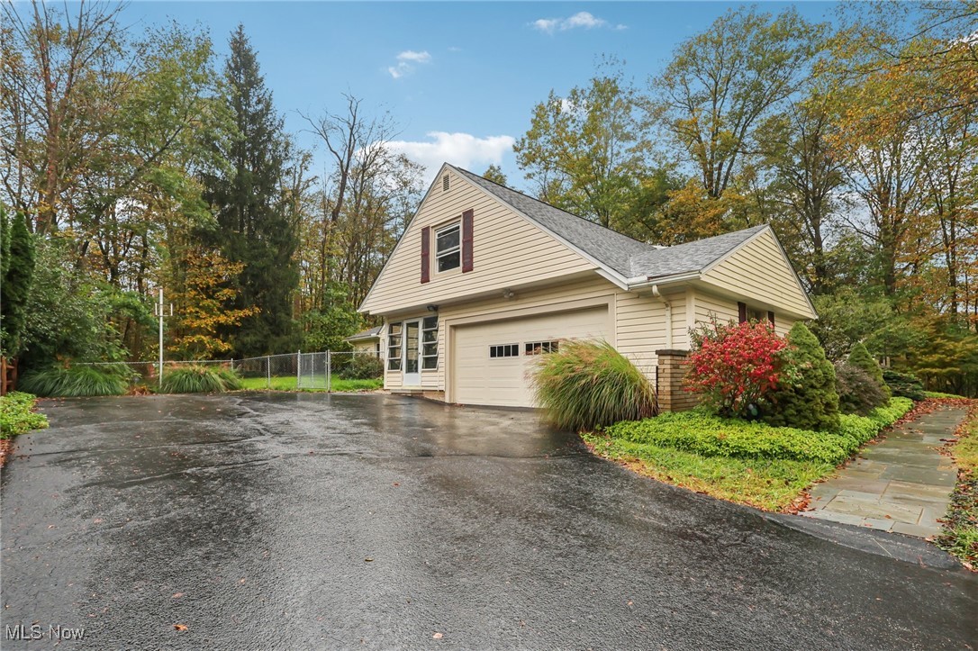 33300 S Woodland Road Pepper Pike OH 44124