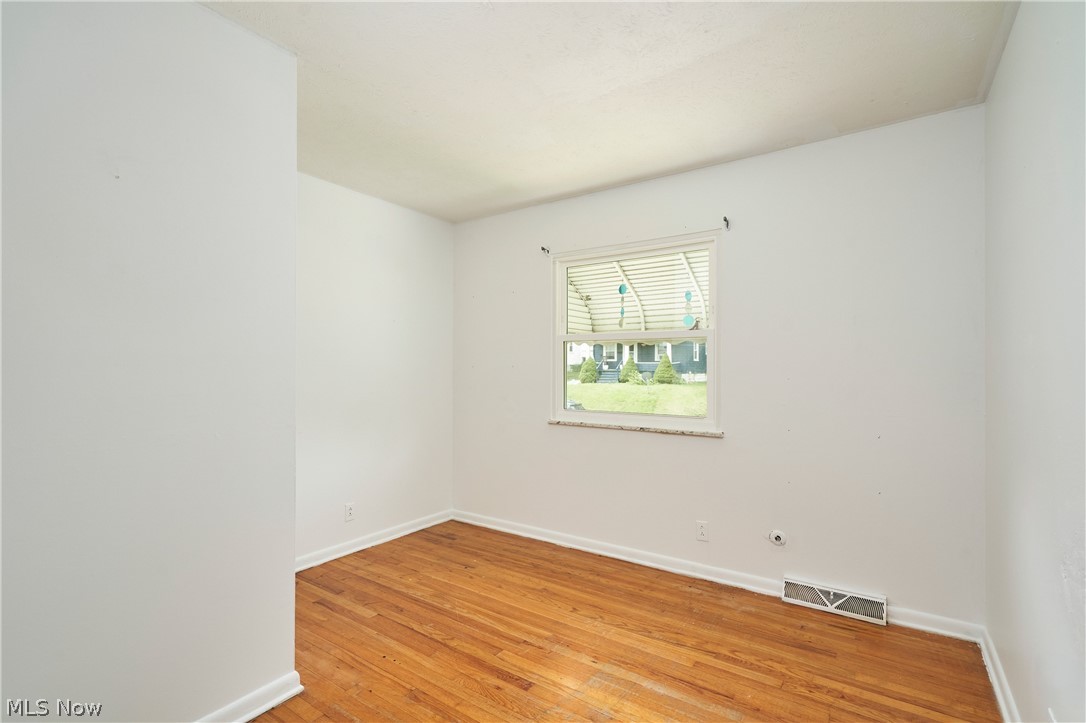 421 Malacca Street Akron OH 44305