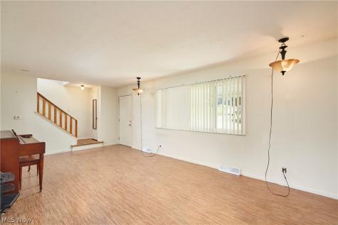 421 Malacca Street Akron OH 44305