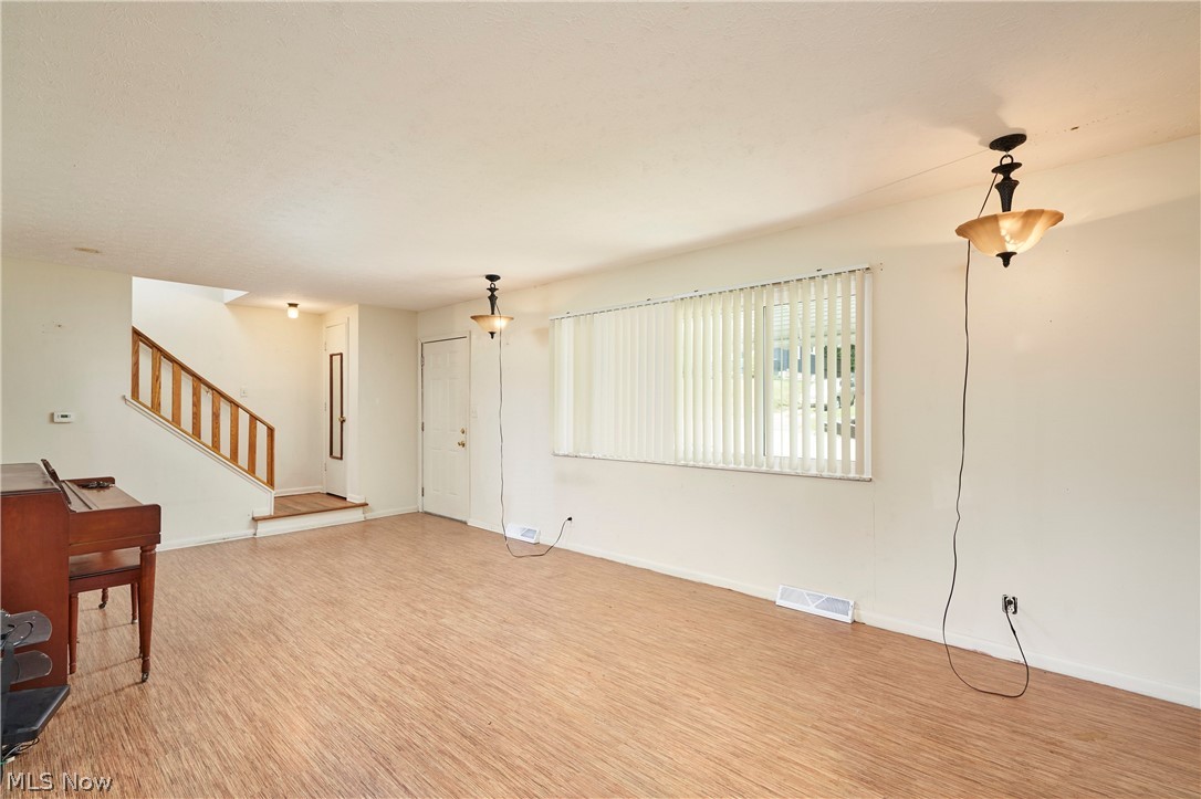 421 Malacca Street Akron OH 44305