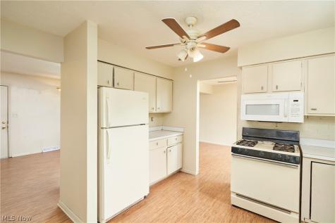 421 Malacca Street Akron OH 44305