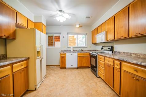 301 Bohl Drive Marietta OH 45750