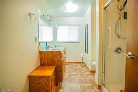 301 Bohl Drive Marietta OH 45750