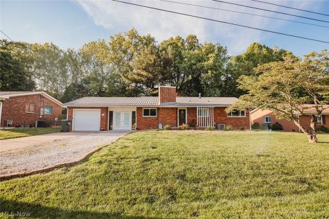 301 Bohl Drive Marietta OH 45750