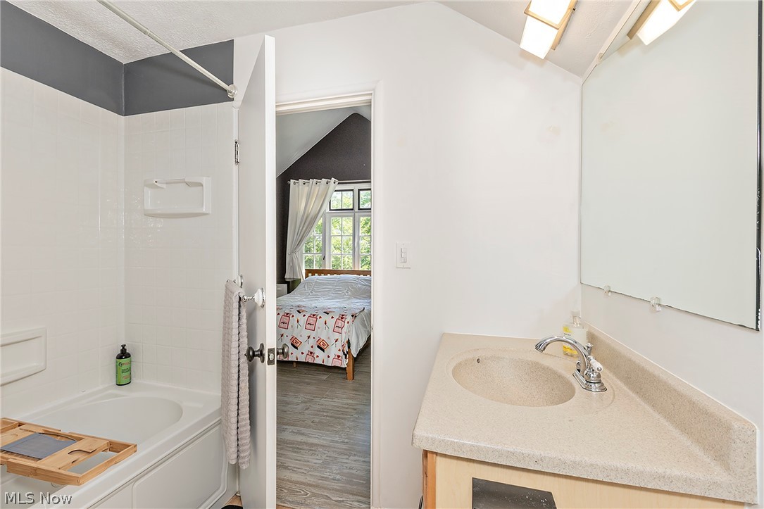 1761 Oakmount Road South Euclid OH 44121