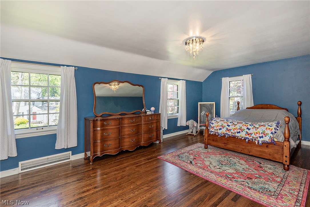 1761 Oakmount Road South Euclid OH 44121
