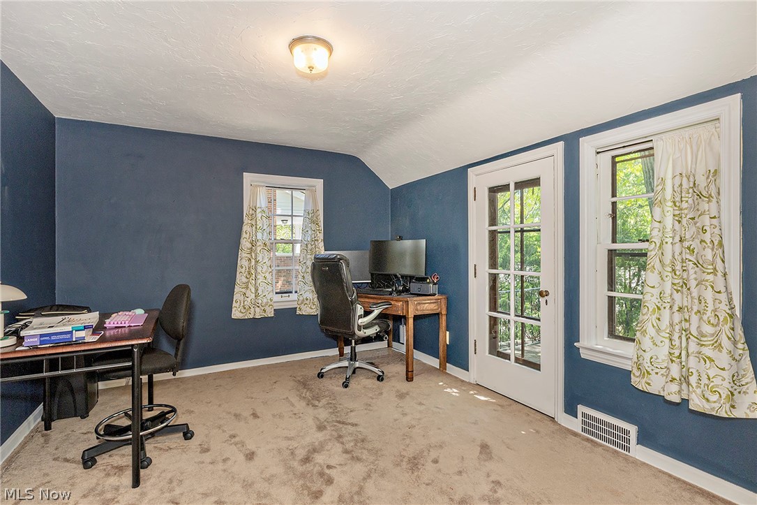 1761 Oakmount Road South Euclid OH 44121